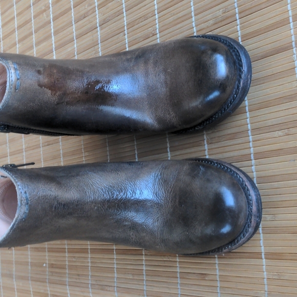 Bedstu sustainable brown leather ankle boots, size 8 - Picture 6 of 15